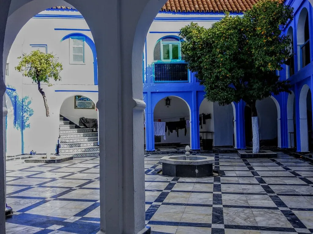 Chefchaouen travel guide — Blue-washed alley and stairs in the medina of Chefchaouen Chefchaouen travel guide — Blue-washed alley and stairs in the medina of Chefchaouen